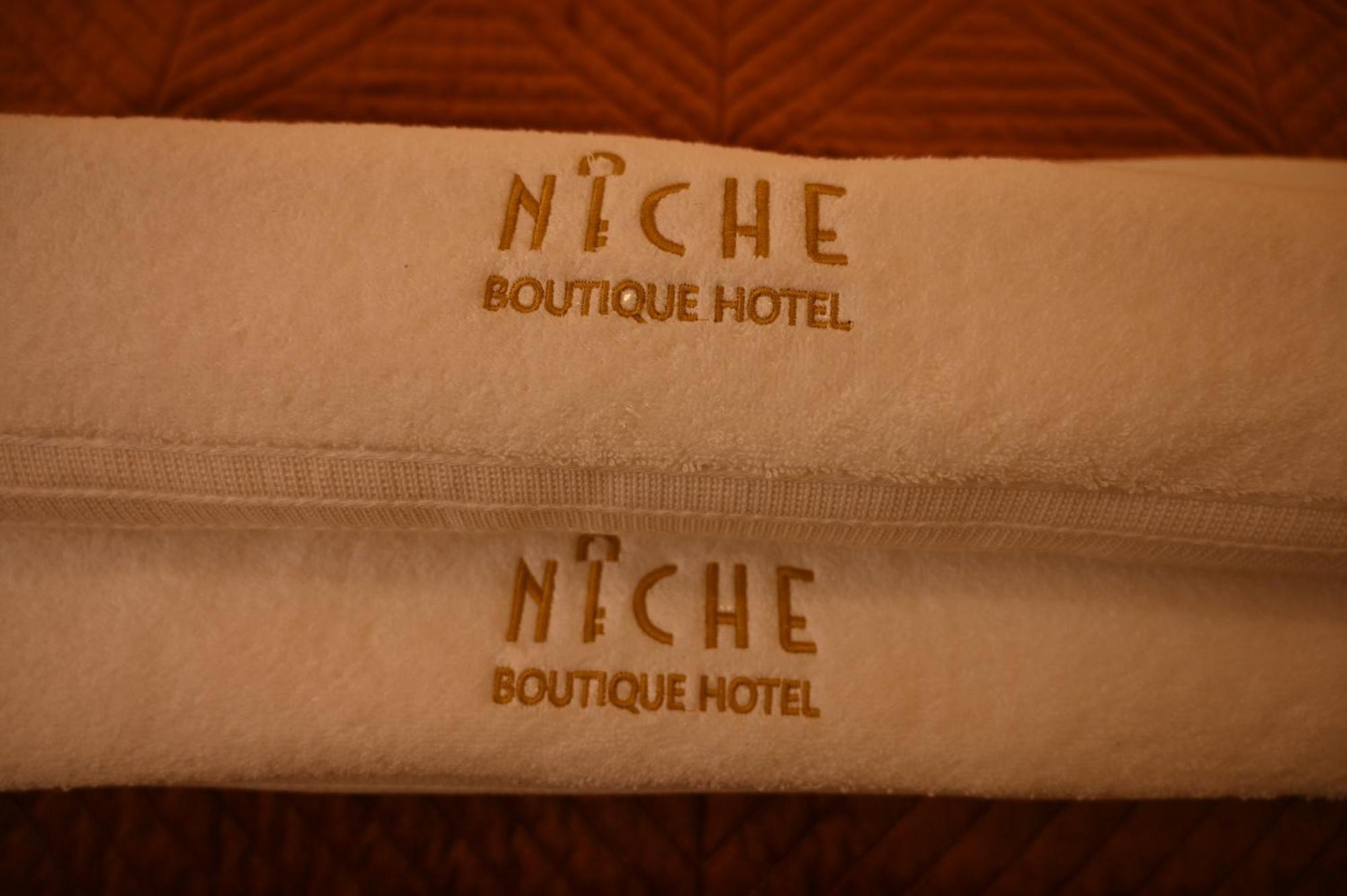 Niche Boutique Hotel Tirana Exteriör bild