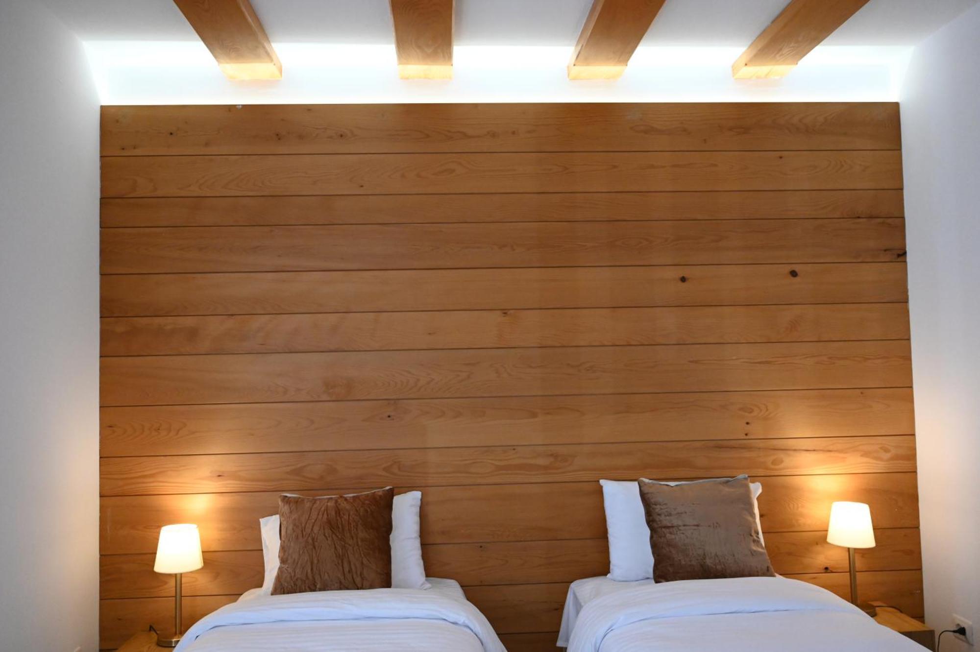 Niche Boutique Hotel Tirana Exteriör bild