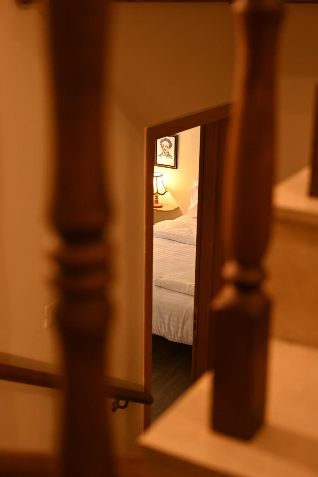Niche Boutique Hotel Tirana Exteriör bild