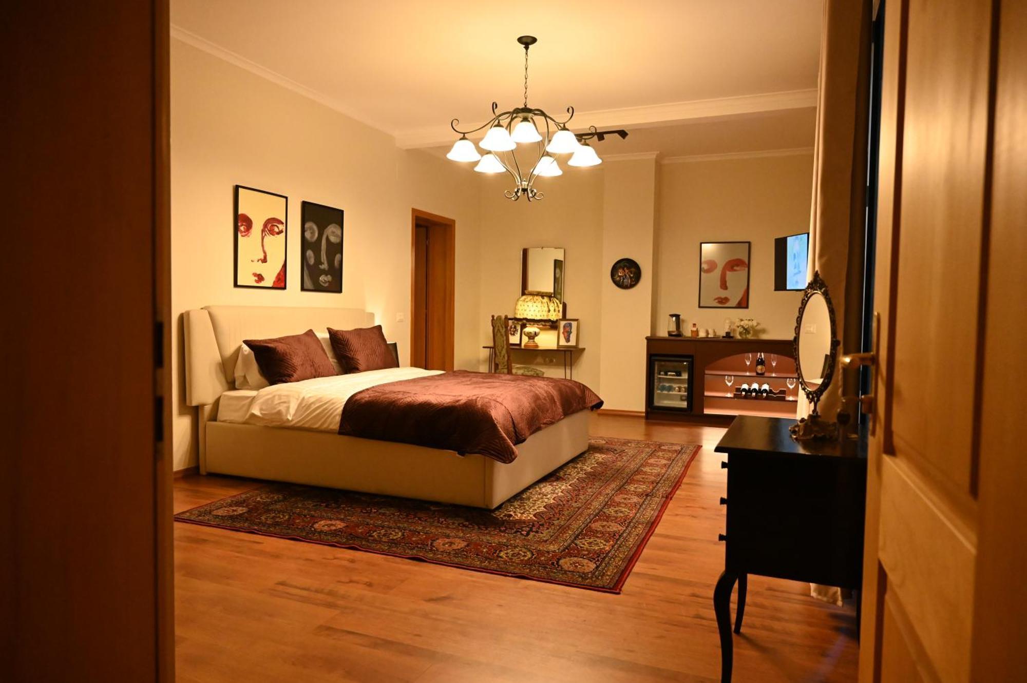 Niche Boutique Hotel Tirana Exteriör bild