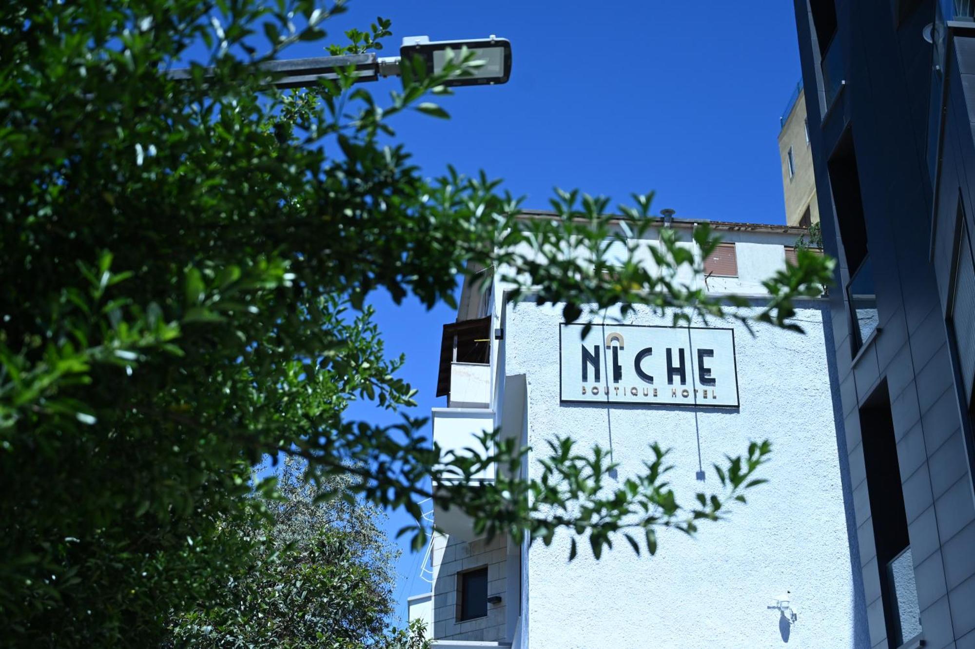 Niche Boutique Hotel Tirana Exteriör bild